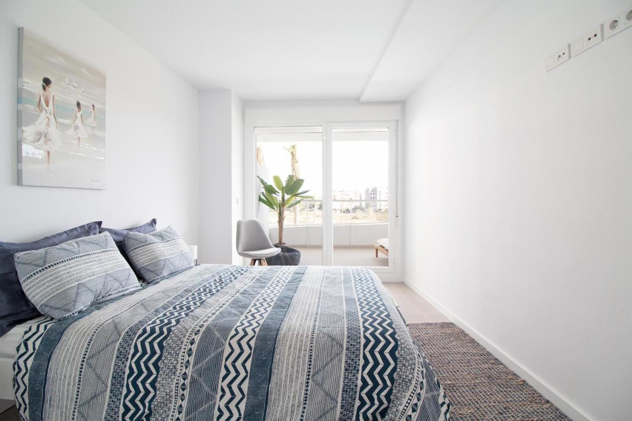 Apartment Global Properties, Con Terraza Y Vistas A La Piscina En Gran Canet *